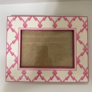 Elegant Pink and White Photo Frame 8x10
